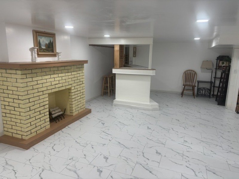 1203 Oak Street property image
