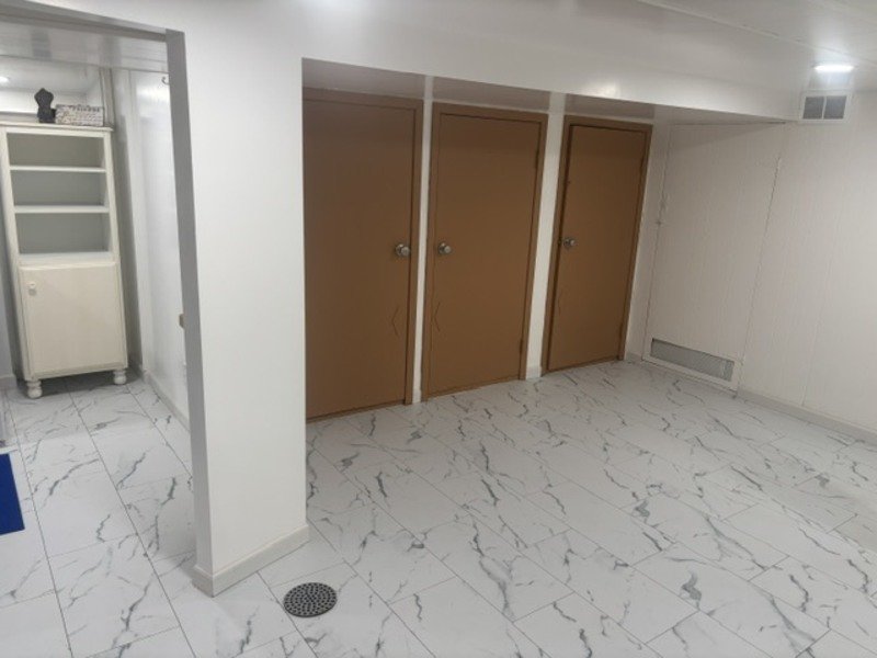 1203 Oak Street property image
