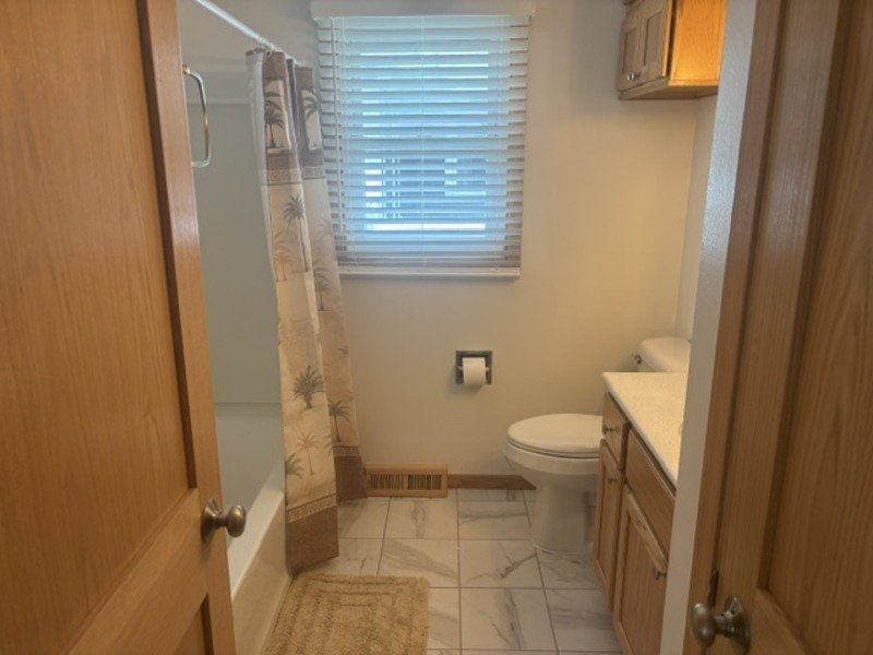 1203 Oak Street property image