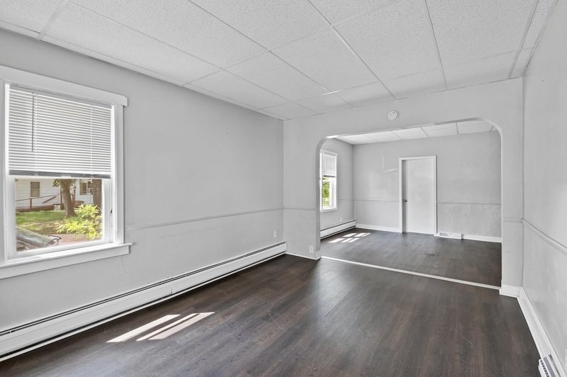 111 Center Street - Lower property image