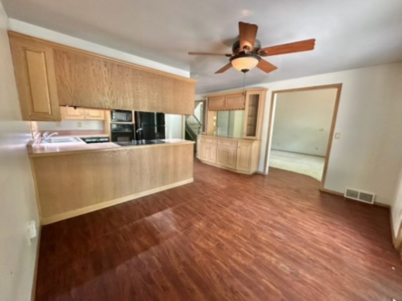2435/2437 Remington Road - 2437 property image