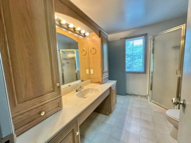 2435/2437 Remington Road - 2437 property image