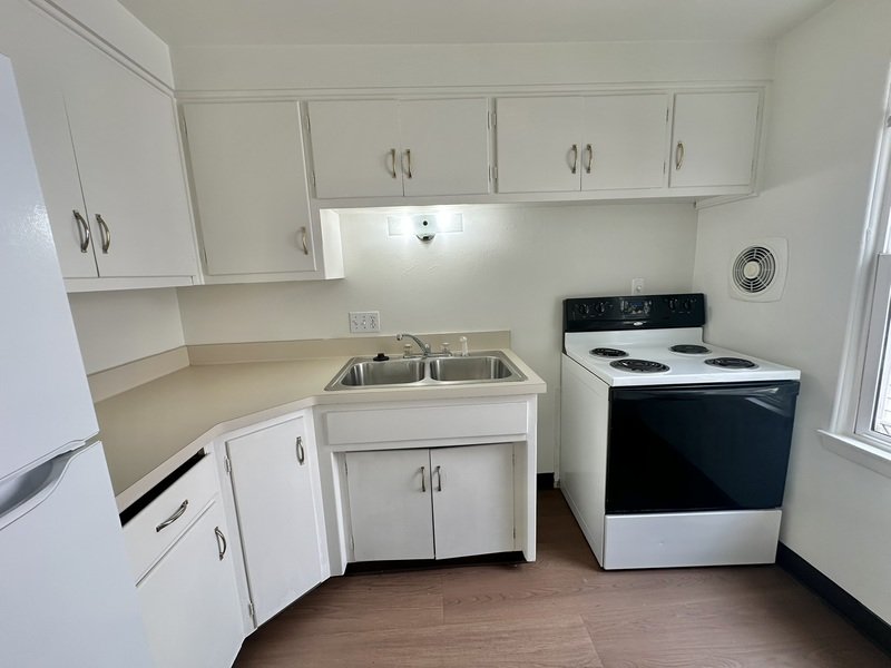 1095 Gillingham Road - B property image
