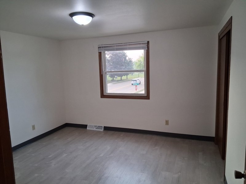 431-433 Michigan Avenue - 433 property image
