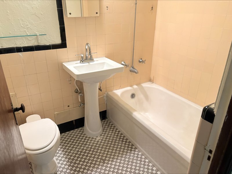 425 S Monroe Ave - 1L property image