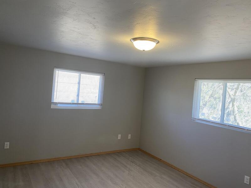 301 Leeland Street - 8 property image