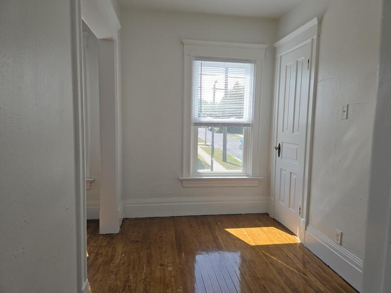 1401 South 10th Street - Upper property image