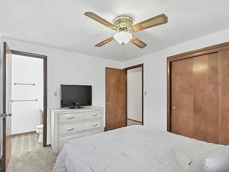 2217 Barberry Lane property image