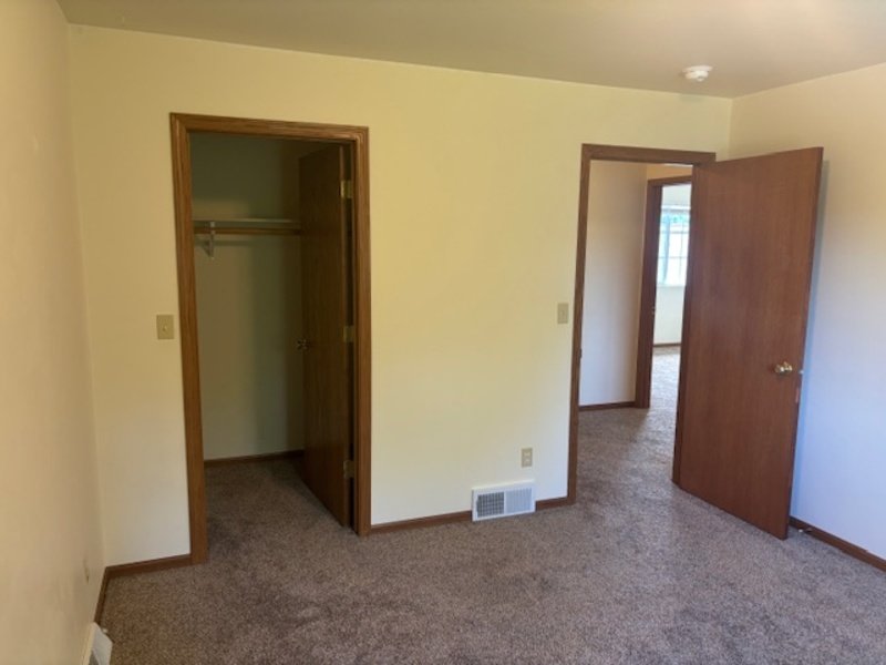 4632-4634 Ridge Court - 4632 property image