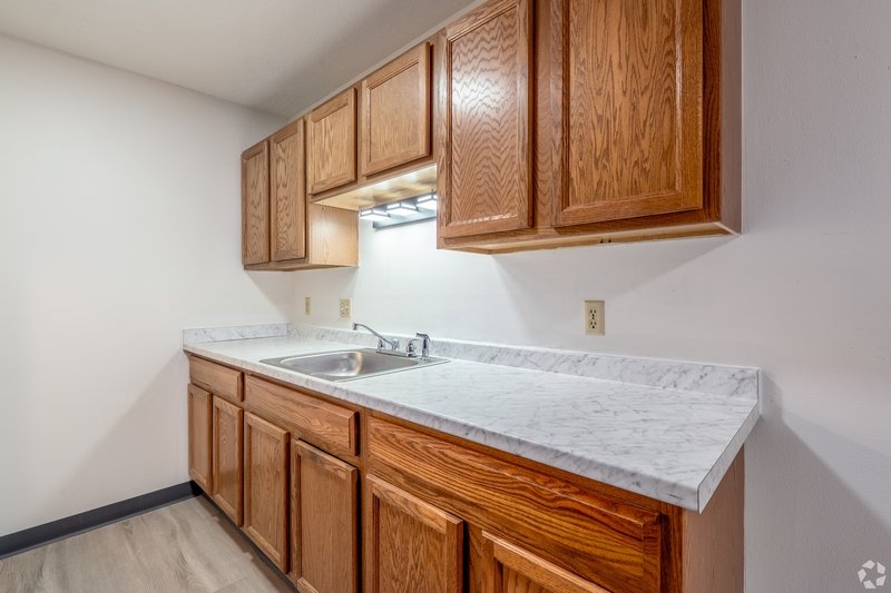 187 S National Ave. 10 English Meadows Apts property image