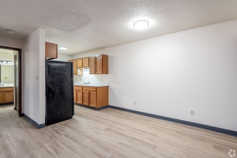 187 S National Ave. 10 English Meadows Apts property image