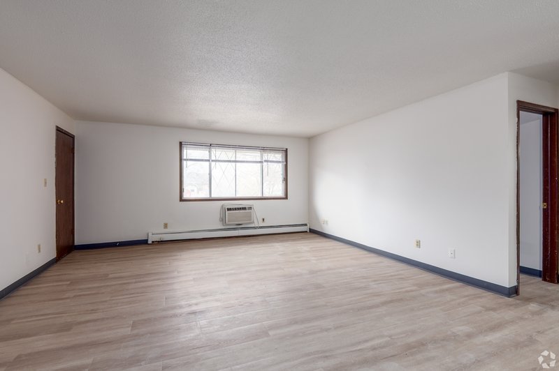 187 S National Ave. 10 English Meadows Apts property image