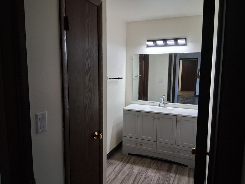 187 S National Ave. 10 English Meadows Apts property image