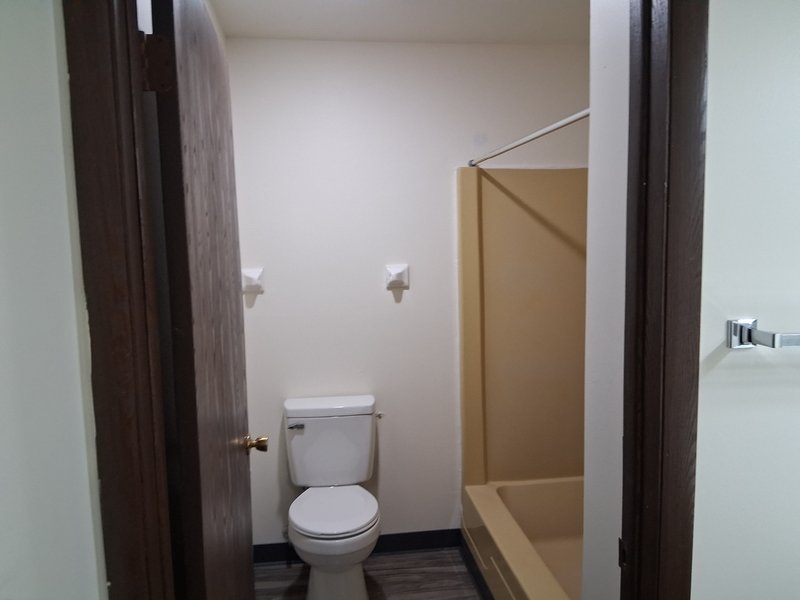 187 S National Ave. 10 English Meadows Apts property image