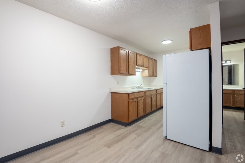 187 S National Ave. 14 English Meadows Apts property image