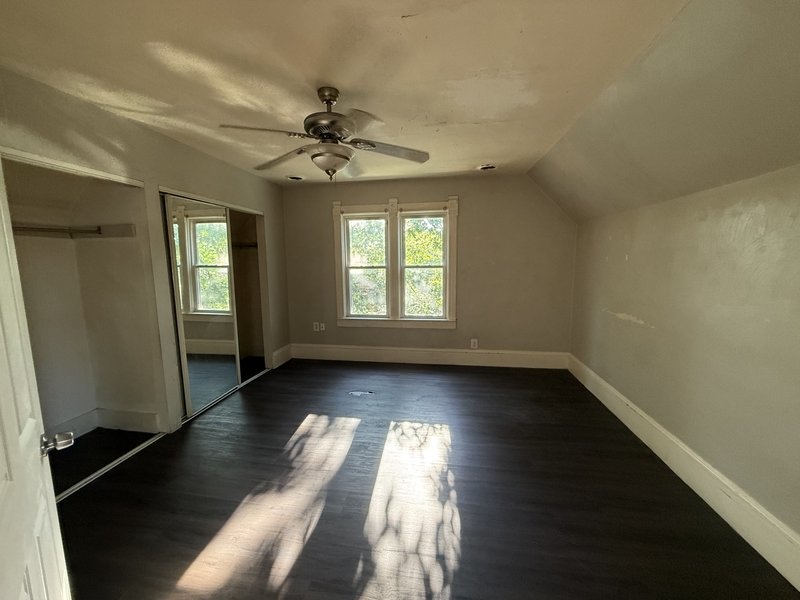 904 Swift Avenue - upper property image