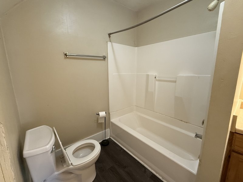 904 Swift Avenue - upper property image