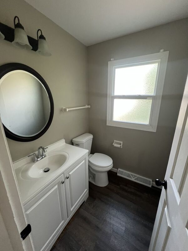 3 Bed / 1.5 Bath Unit Available! property image
