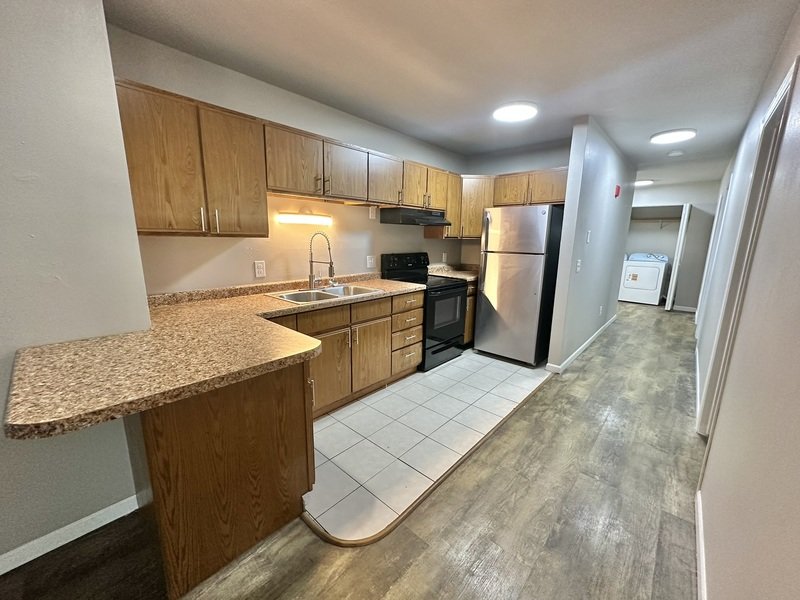 825 Wisconsin Street - 2C property image