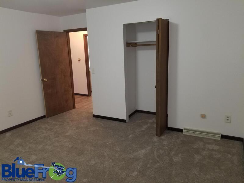 727 W. Harris St. property image