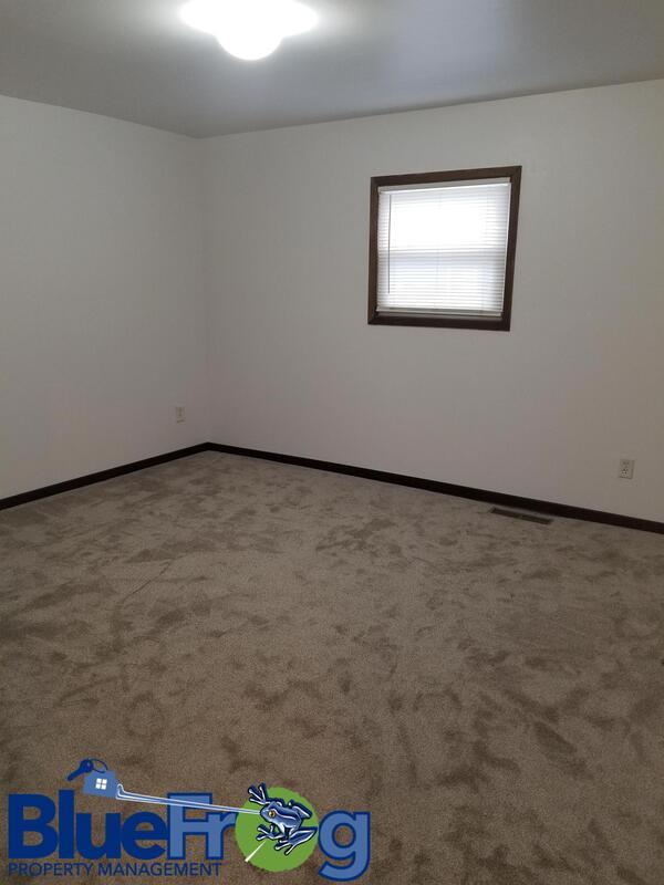 727 W. Harris St. property image