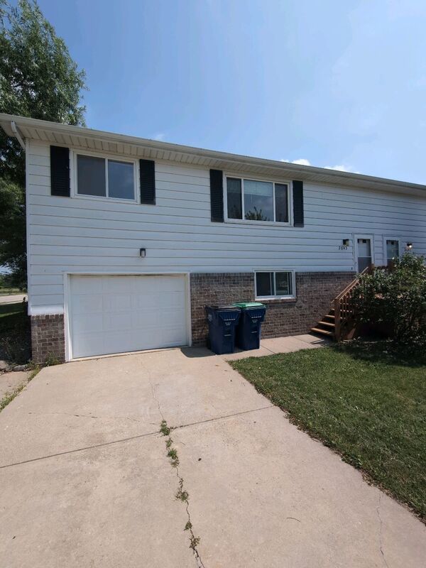 2641 - 2643 Nicholas Drive - 2643 property image
