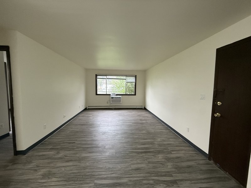 187 S National Ave. 10 English Meadows Apts property image