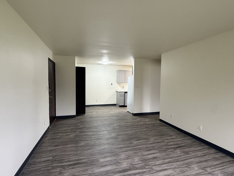 187 S National Ave. 10 English Meadows Apts property image