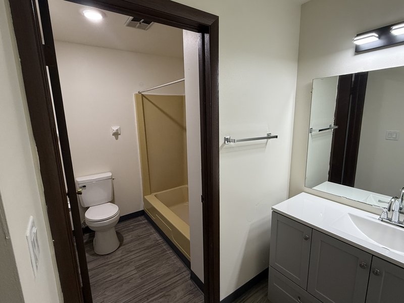 187 S National Ave. 10 English Meadows Apts property image