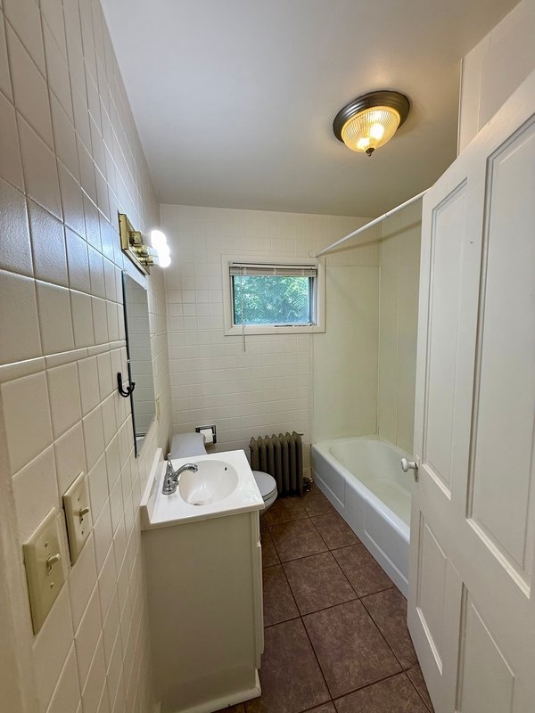 238 Scott Avenue - Lower property image