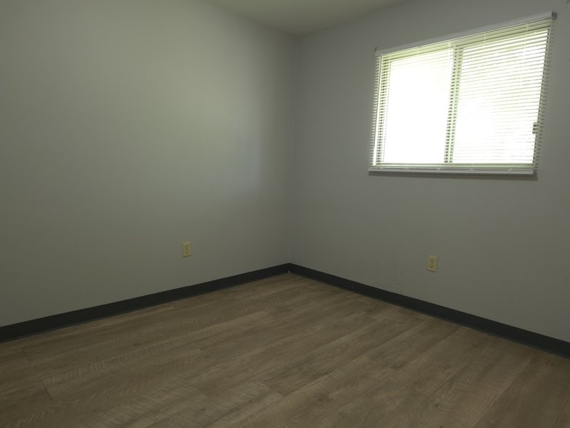 348 East Marquette Street - 5 property image
