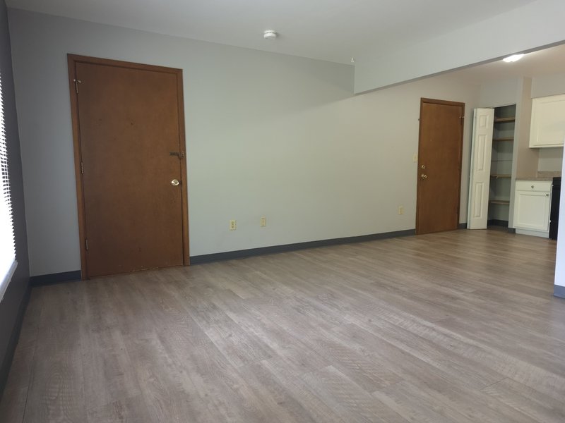 348 East Marquette Street - 5 property image