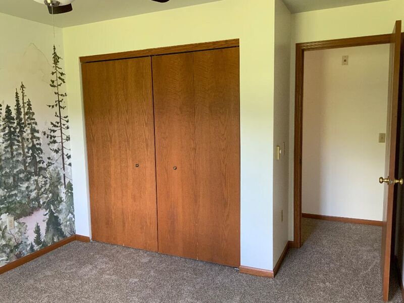 Spacious Upper 2-Bedroom, 1.5-Bath with Attached Garage property image