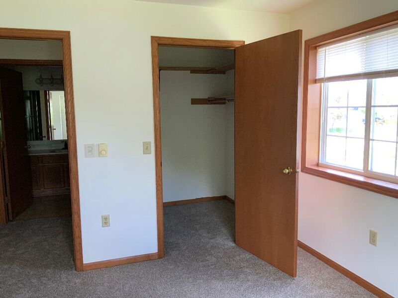 Spacious Upper 2-Bedroom, 1.5-Bath with Attached Garage property image