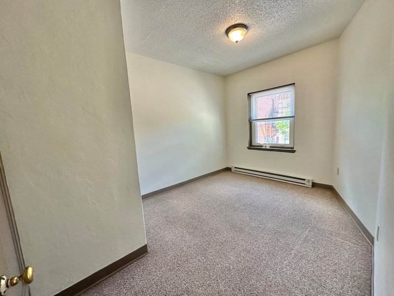 414 Dousman St. # 3 property image
