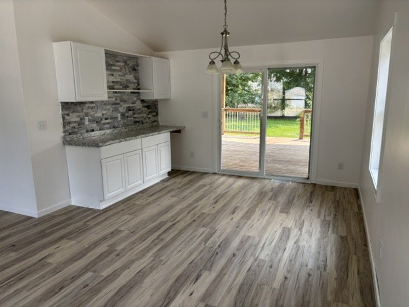 2048 Hillview Drive property image