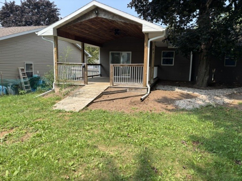 2048 Hillview Drive property image