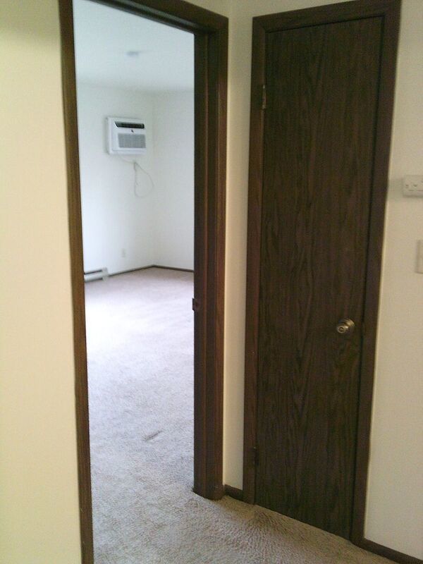 2 Bedroom, 1.5 Bath Townhouse in Cedarburg – Attached Garage & Private Entrance property image