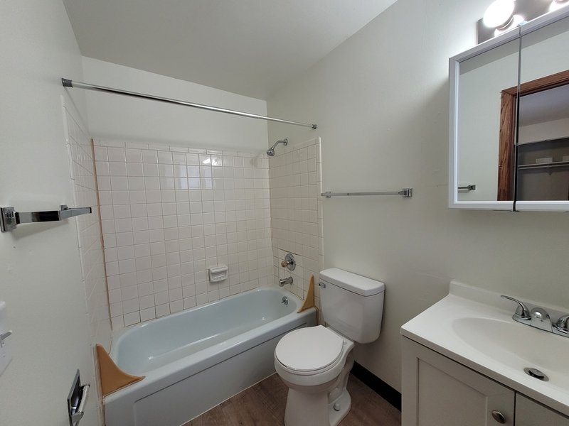 1138 East Walnut Street - K property image