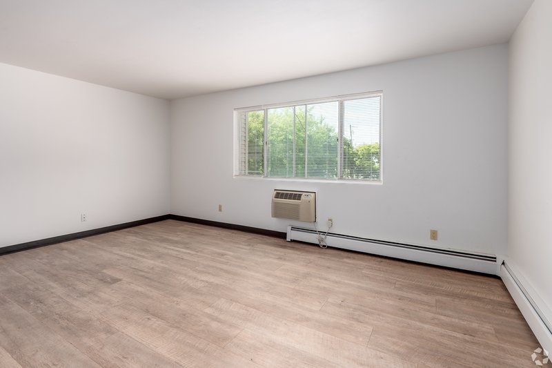 1138 East Walnut Street - K property image