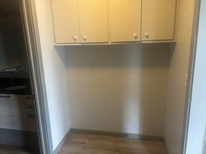1433 Witzel Avenue - 2 property image