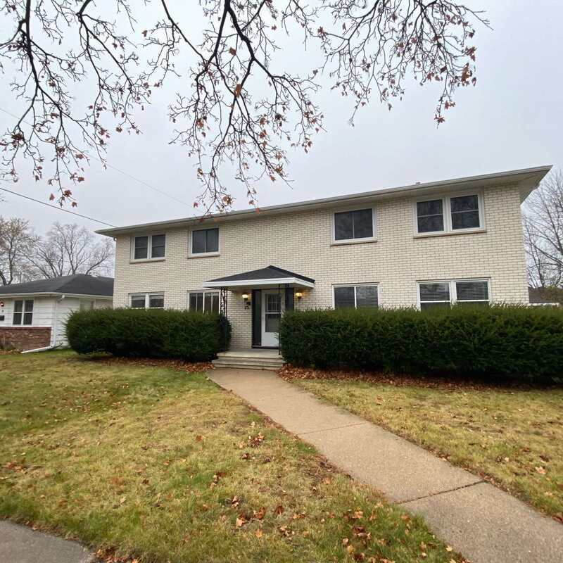 15 Woodmere Court - 1 property image