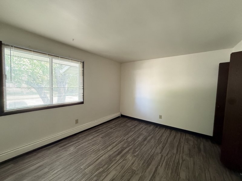 186 Morningside Dr. 13 English Meadows Apts property image