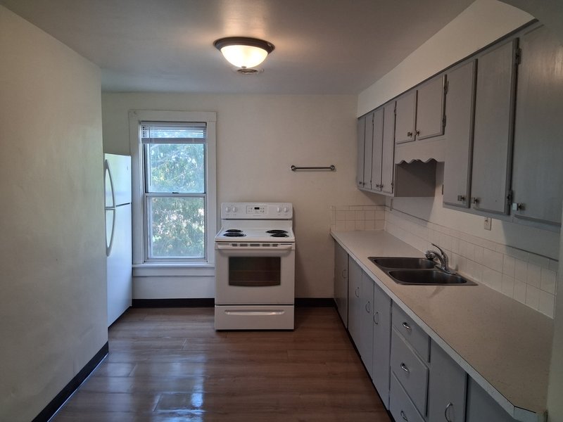 205 Walnut Street - Upper property image