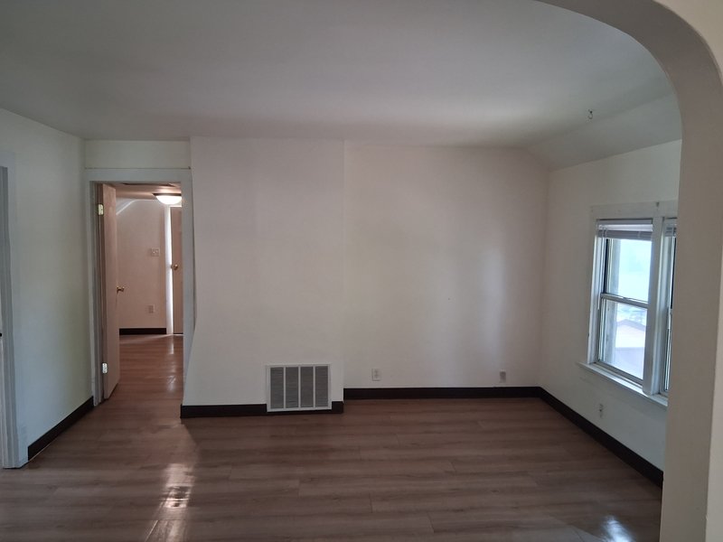 205 Walnut Street - Upper property image