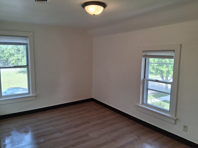 205 Walnut Street - Upper property image