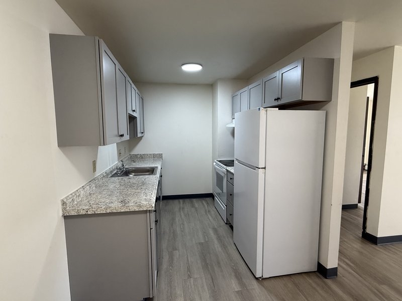 187 S National Ave. 13 English Meadows Apts property image