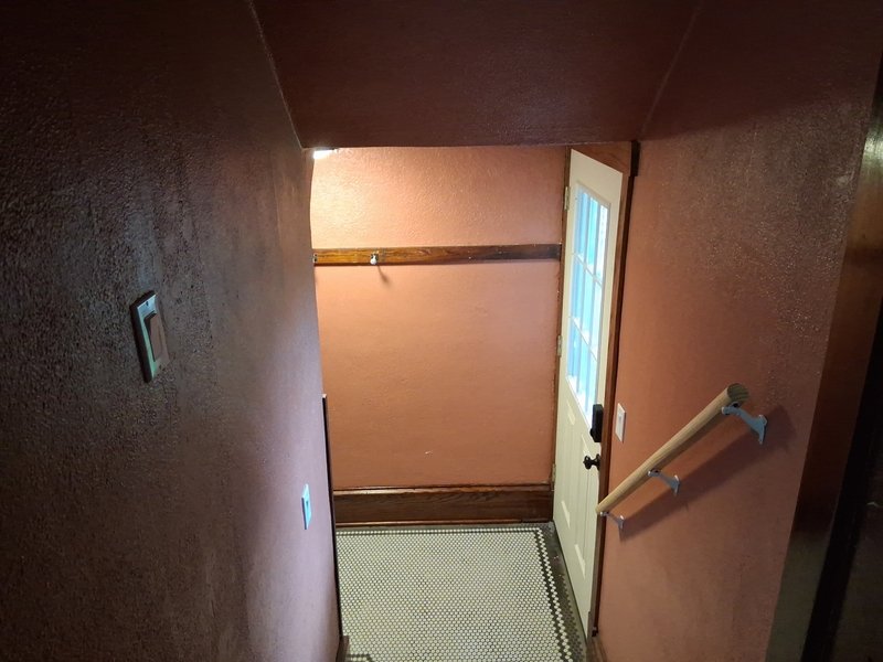 343 West 14th Avenue - 343 Lower property image