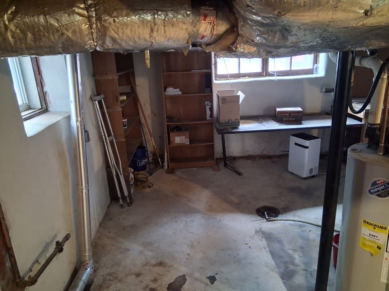 343 West 14th Avenue - 343 Lower property image