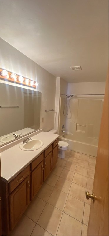2075 - 2077 Schanock Drive - 2077 property image